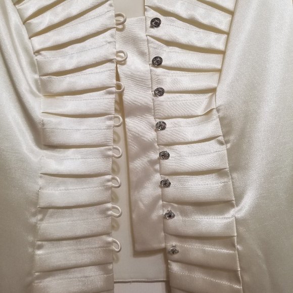 ❤️ Women's Ivory Satin Rhinestone Button-down Blouse w/ Sheer Bell Sleeves - Picture 4 of 11